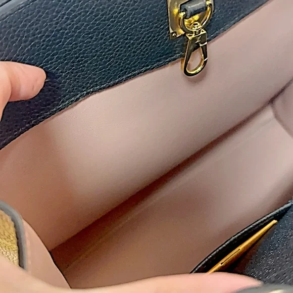 Louis Vuitton City Steamer MM bag in pink and black taurillon leather - Picture 11 of 17